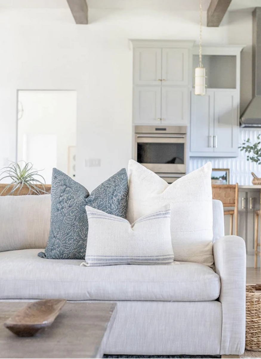 Gray couch with throw pillows online