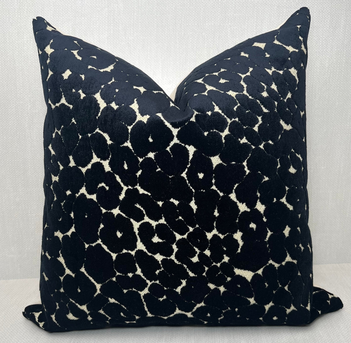 Grace Black Cheetah Velvet Pillow Cover – view 3