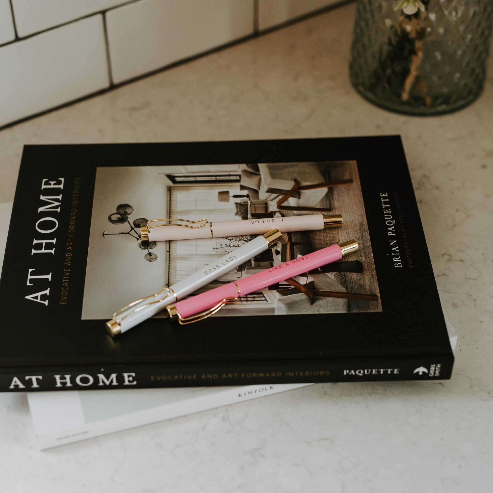 Gift-ready Boss Lady pen set in clear packaging