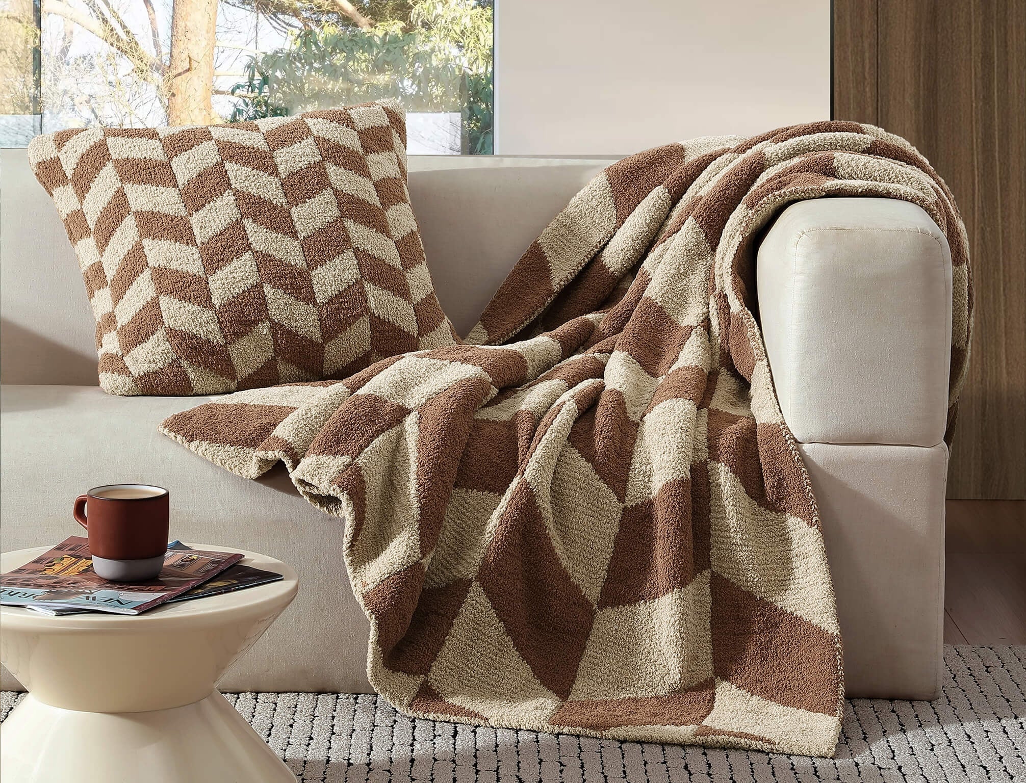 Chevron Throw chestnut Sahara Tan
