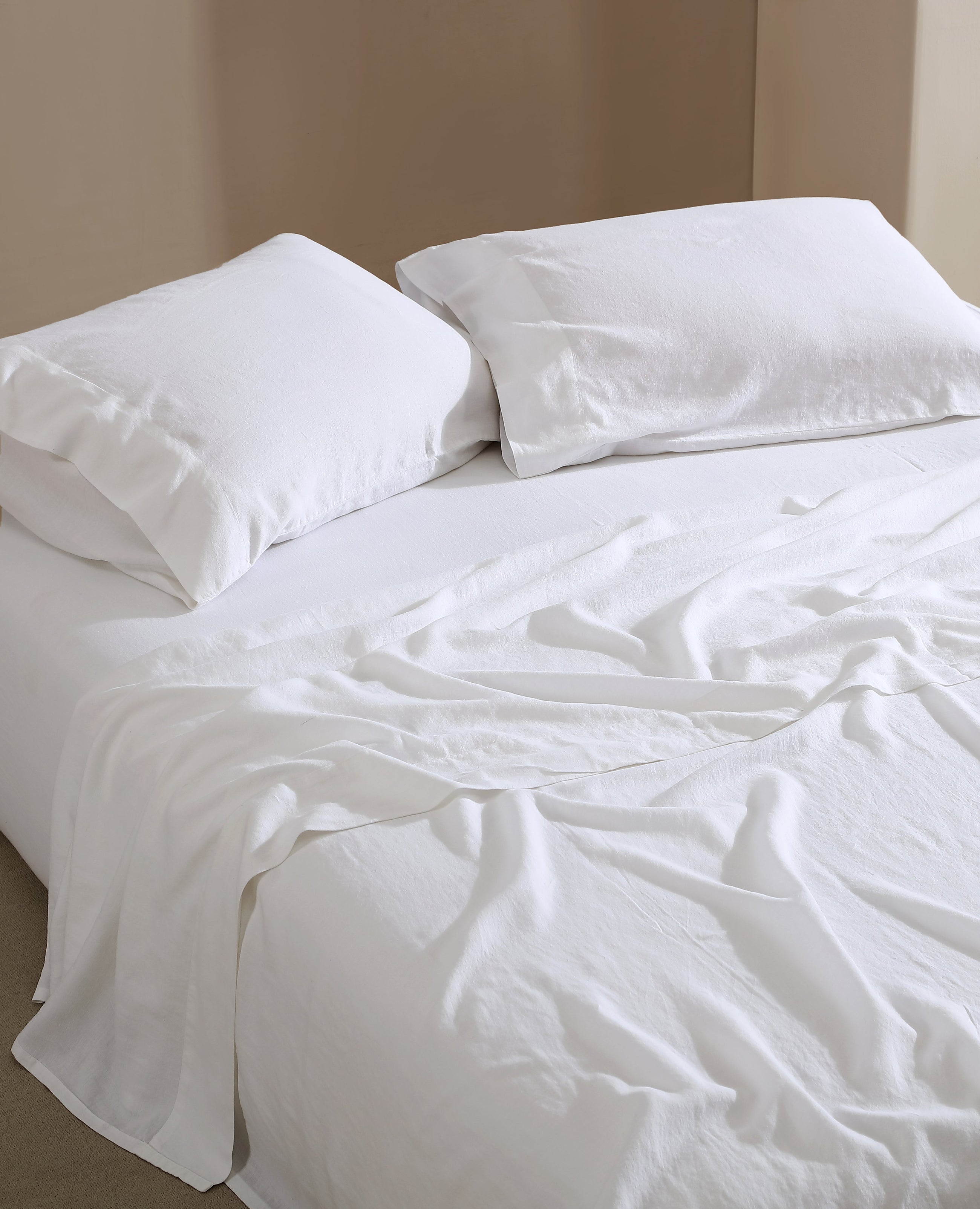 Premium eco-friendly sheet set with fitted, top sheet, and pillowcases