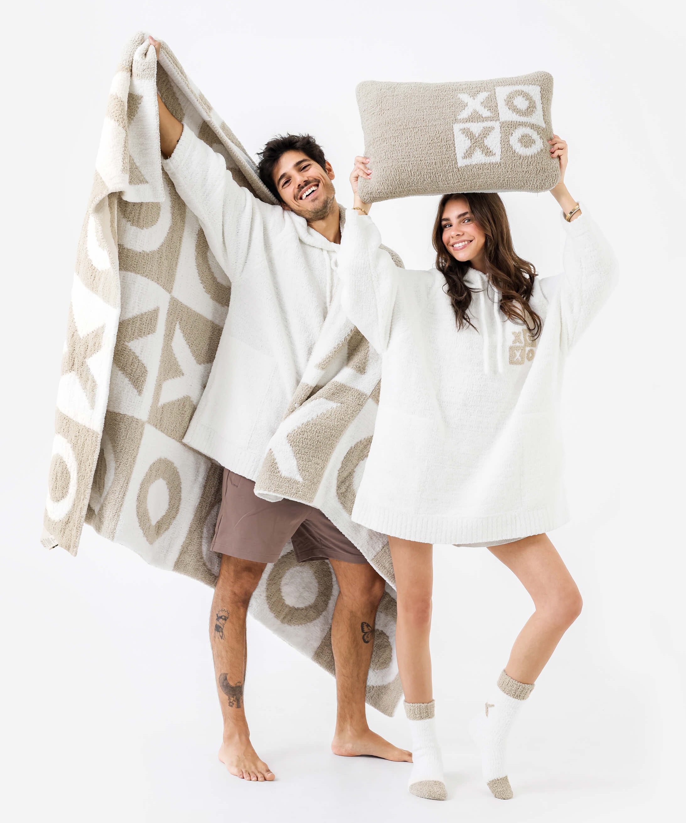 XOXO Checkerboard Of White Sahara Tan