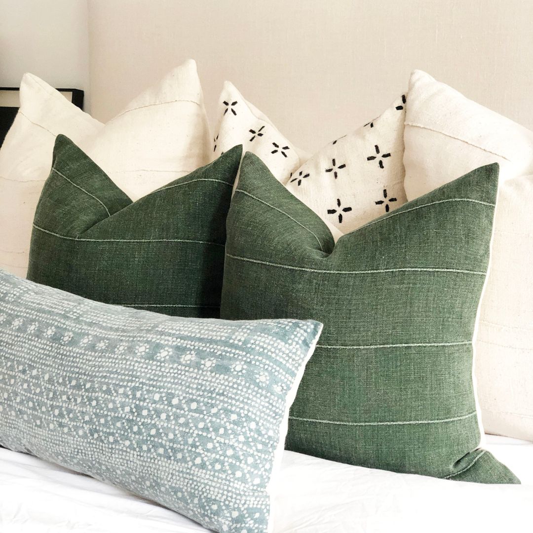 Elevate Your Home Decor with a Casual Pillow Arrangement