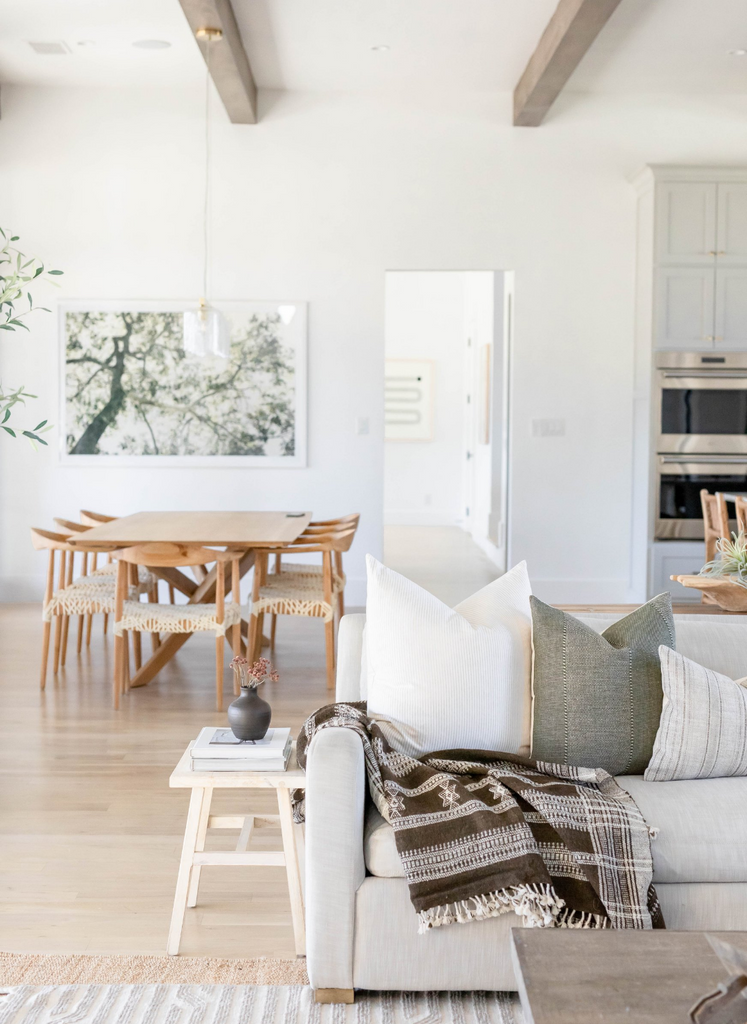 Subtle Ways To Make Living Rooms More Relaxing