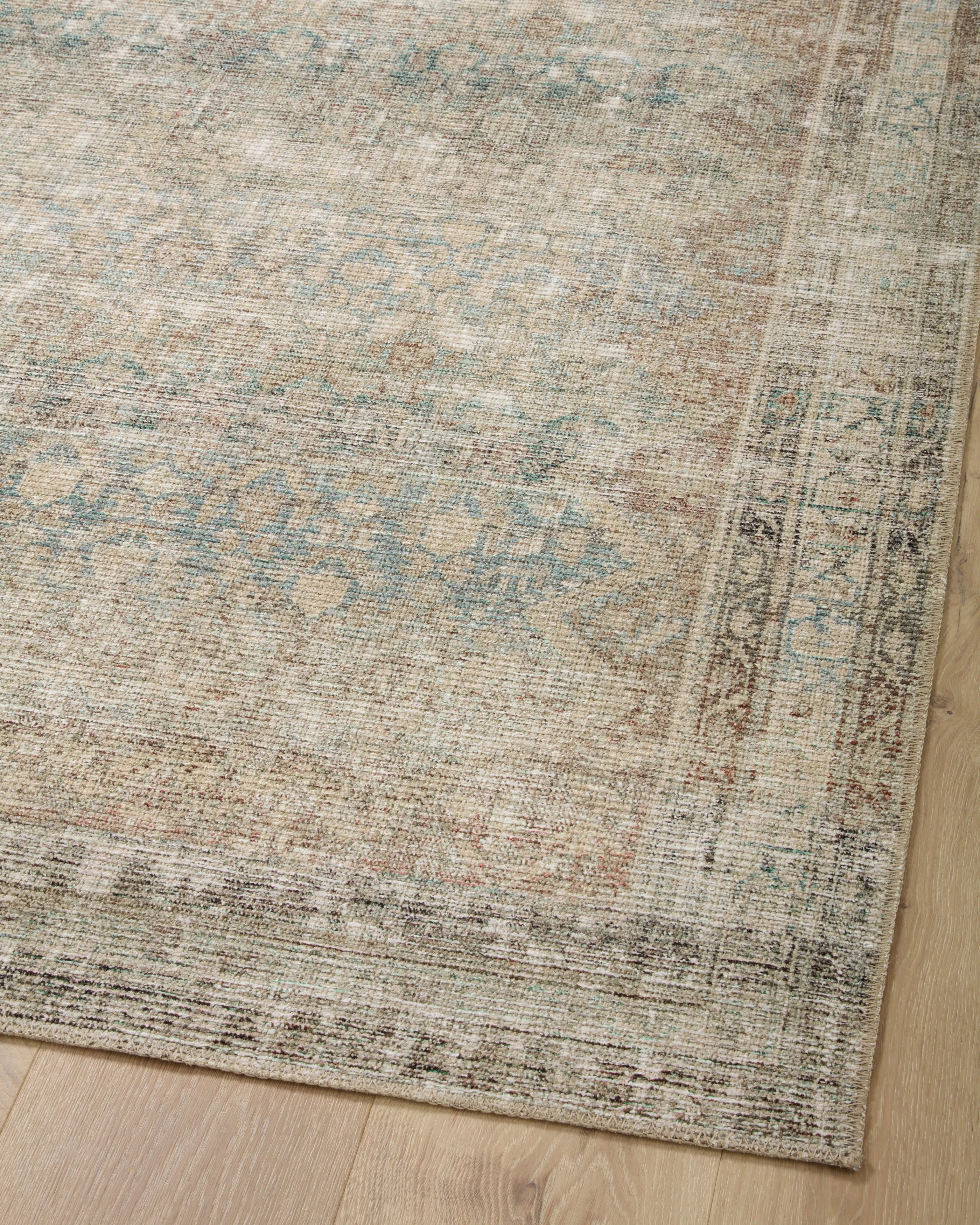 Upgrade Your Home Decor with Stylish Accent Rugs