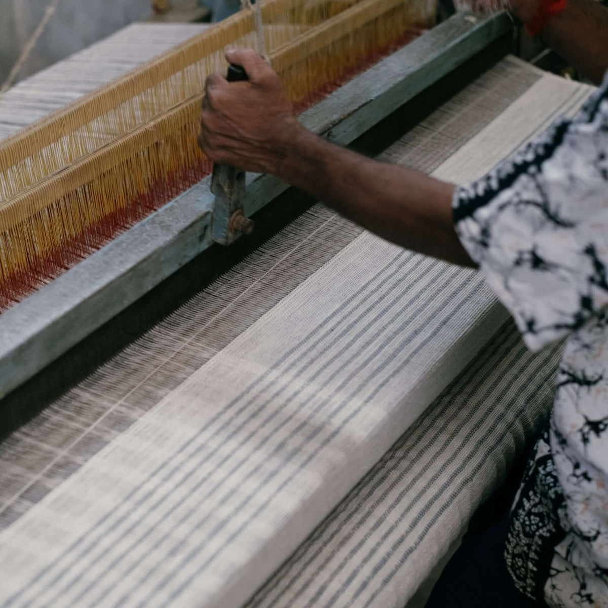 Silica Chalk off white and gray stripes handwoven throw – One Affirmation