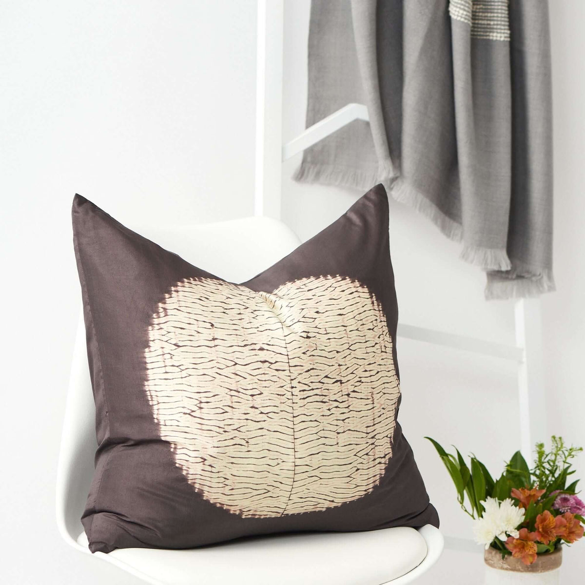 Shunya Black shibori print mulberry silk pillow cover, 20x20 – One Affirmation