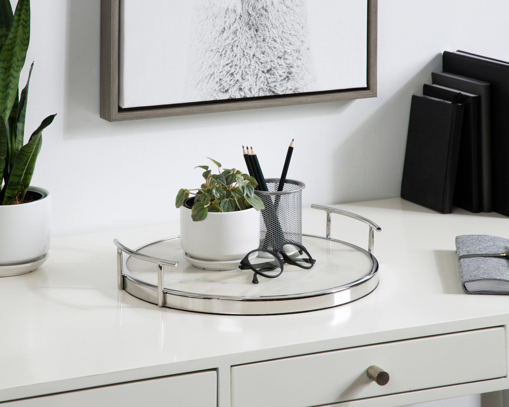 Marbury Round Metal Tray