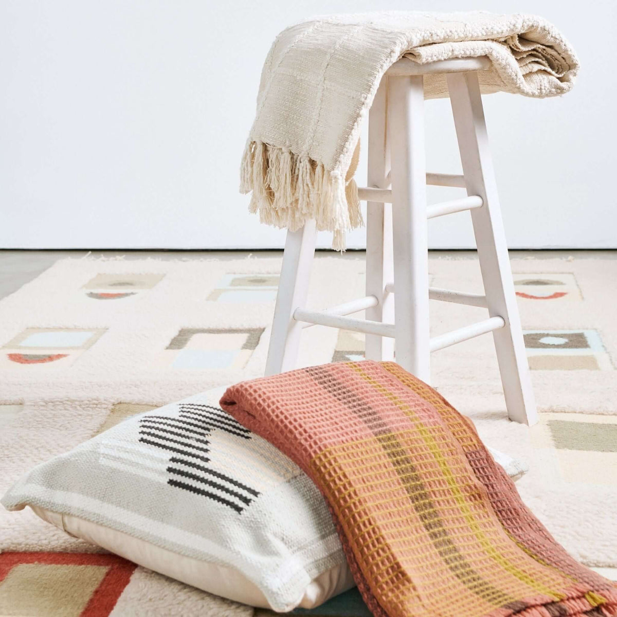 Sea Shell white textured checks handloom cotton throw – One Affirmation