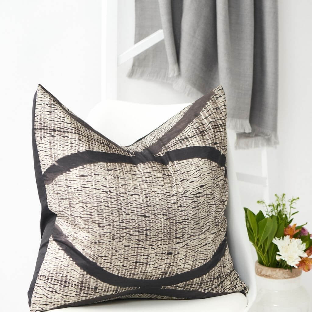 Arc Black shibori print mulberry silk pillow cover, 20x20 – One Affirmation