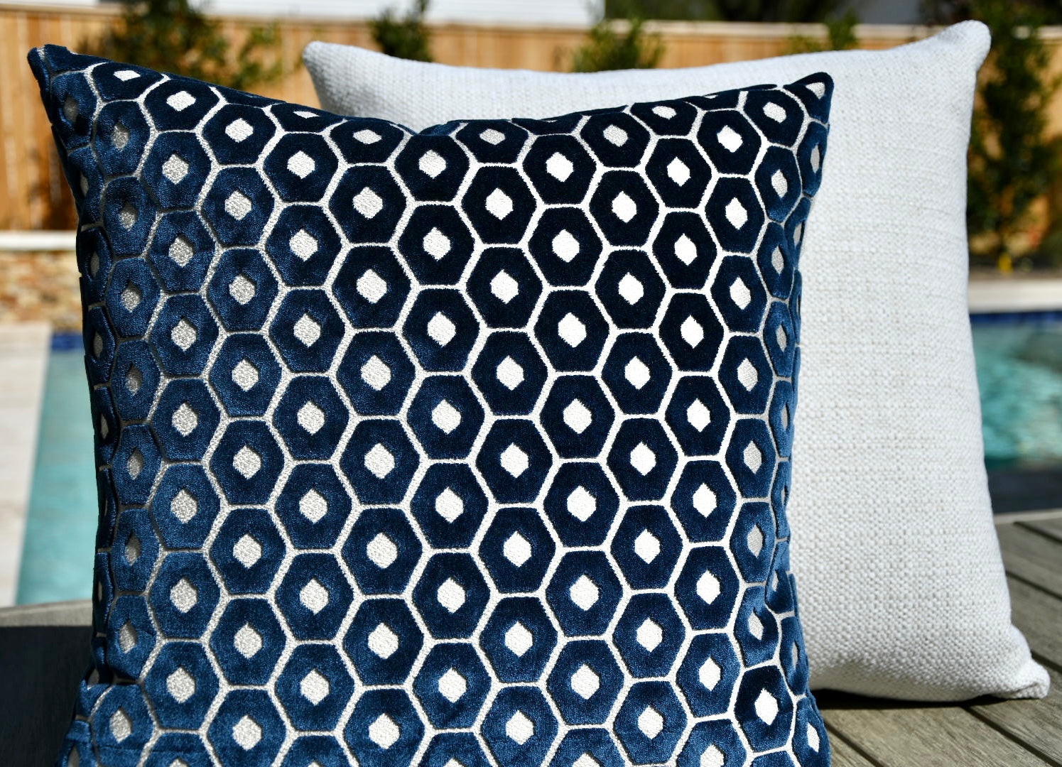 Grammichele Navy Honeycomb Velvet Pillow Cover – view 3