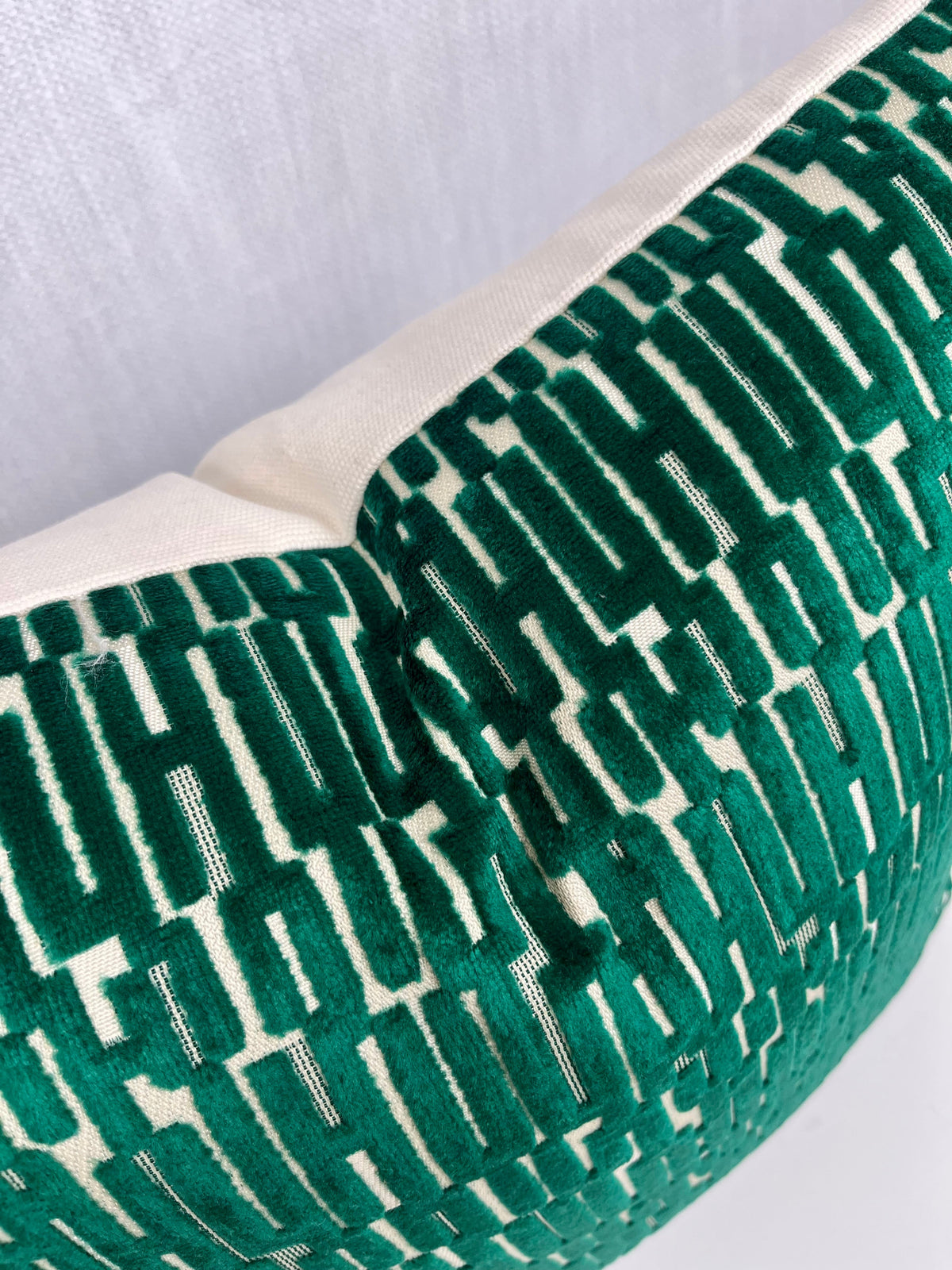 Emery Emerald Green Geometric Velvet Pillow Cover – view 2