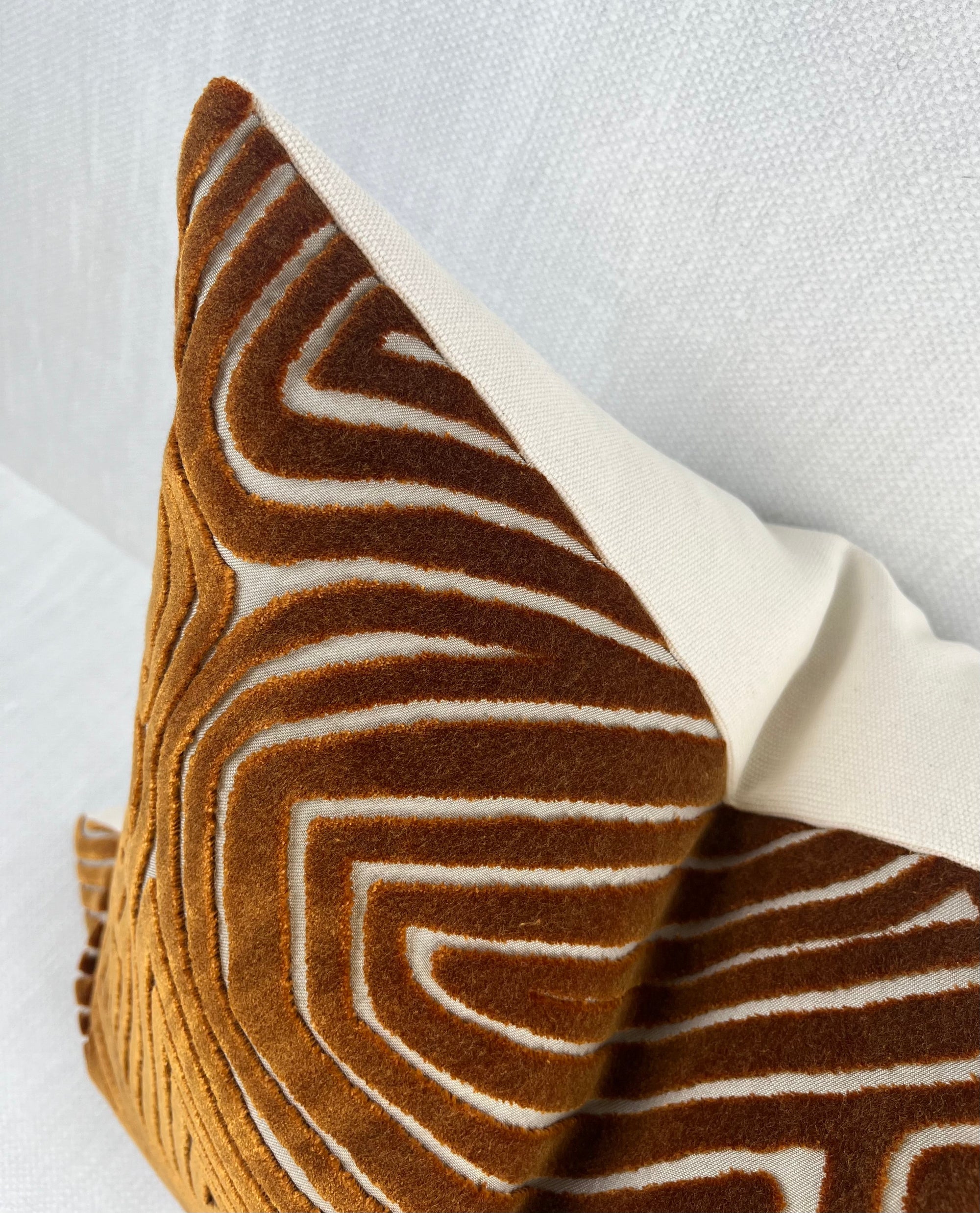 Ezra Bronze Maze Velvet Pillow Cover – view 2