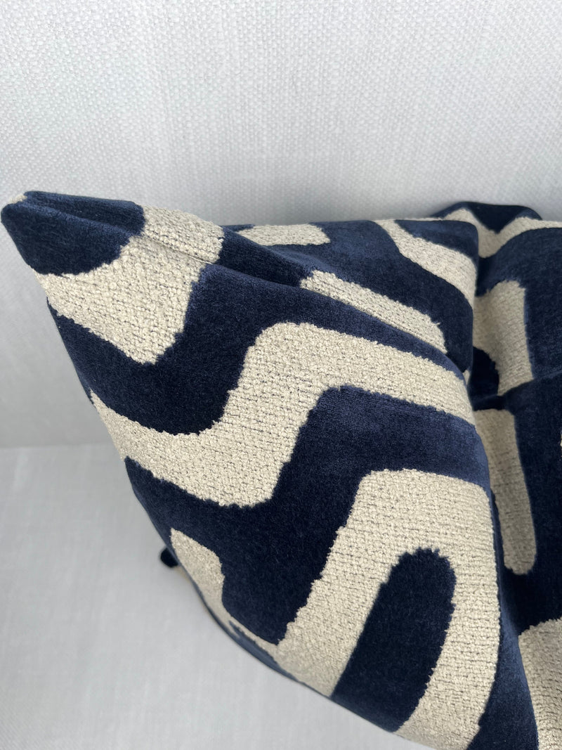 Lina Navy Blue Maze Velvet Pillow Cover – view 2