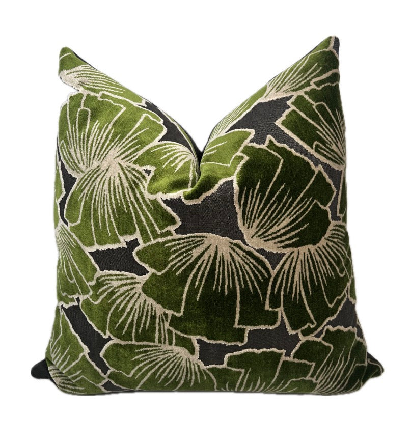 Sylvia Emerald Ginkgo Velvet Pillow Cover – view 3