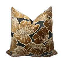 Sylvia gold ginkgo leaf velvet pillow cover – One Affirmation