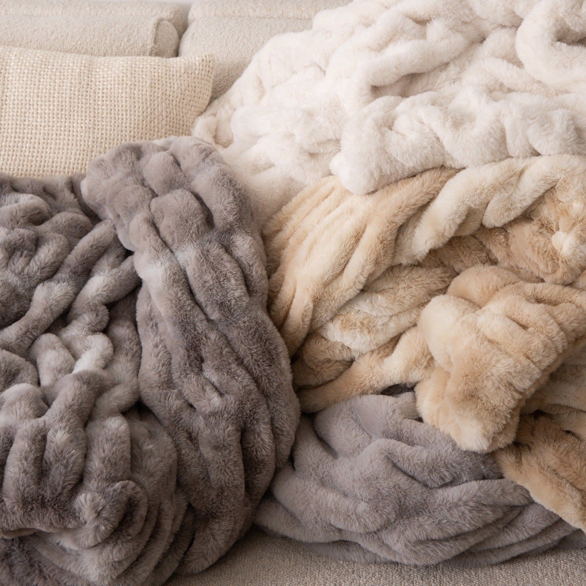 Luxxe Bubble Blanket