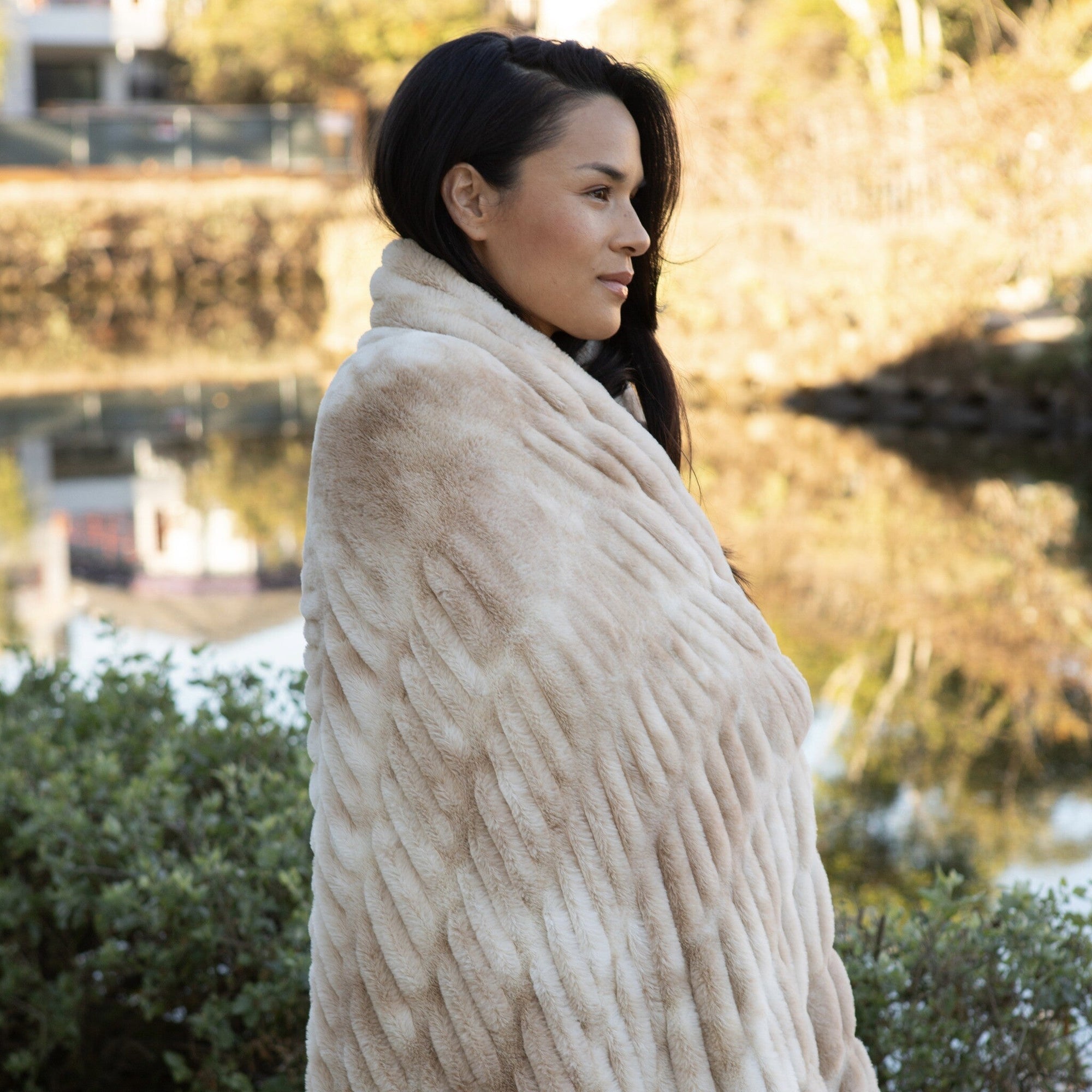 Luxxe Bubble Blanket
