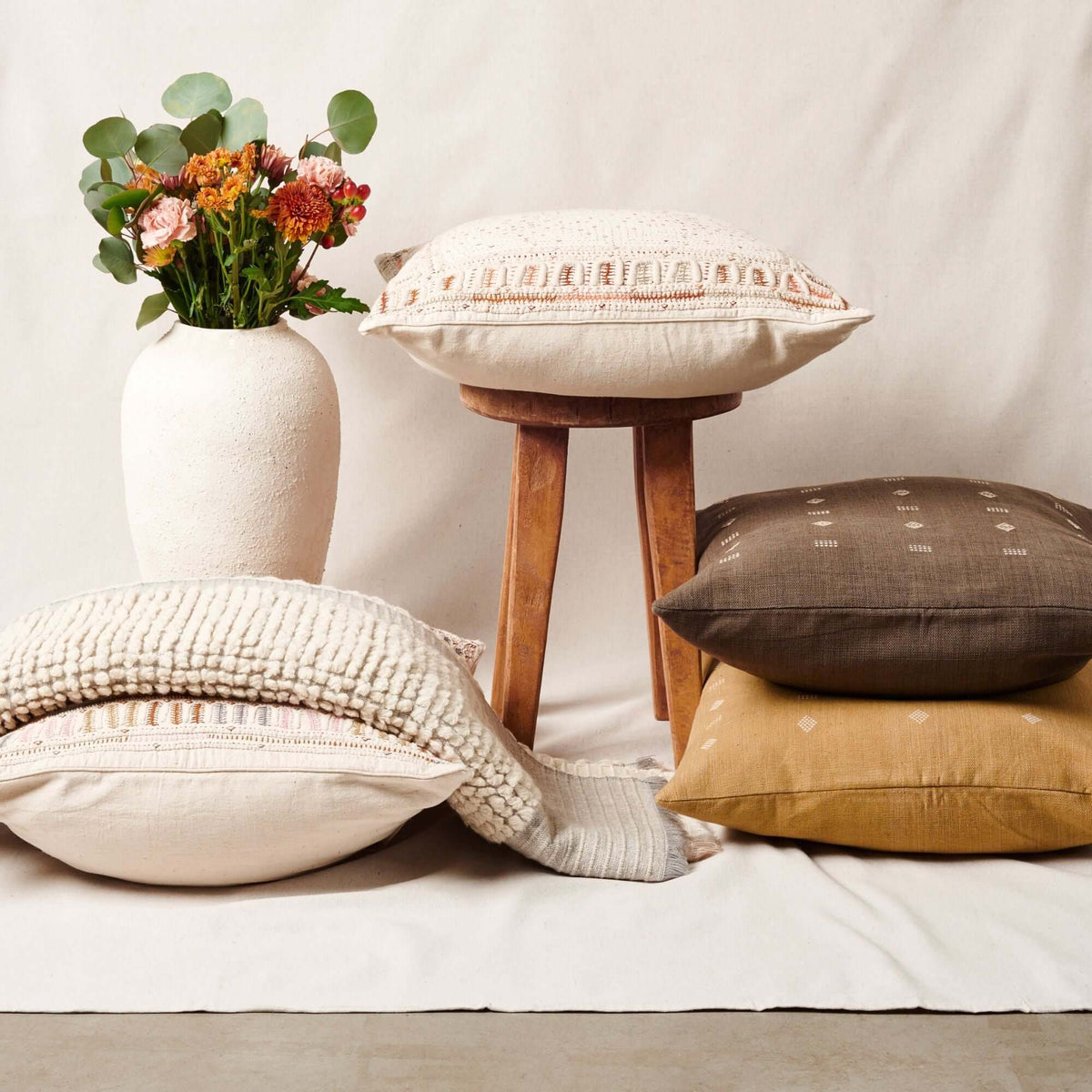 Butterscotch white textured plush merino handloom throw – One Affirmation