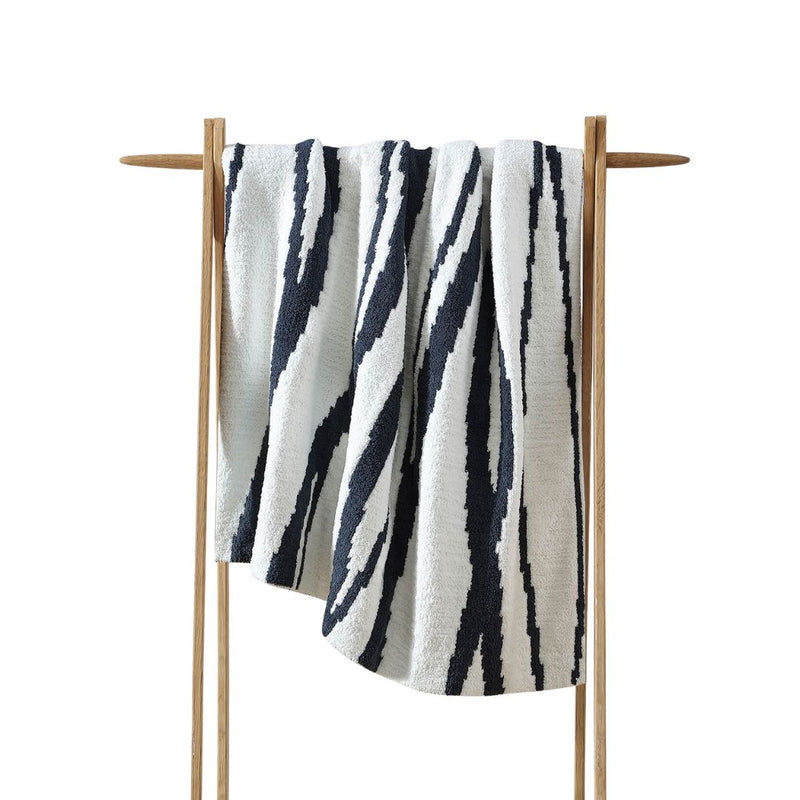 Woodland Throw | Last Chance