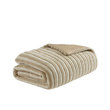Snug Piped Comforter
