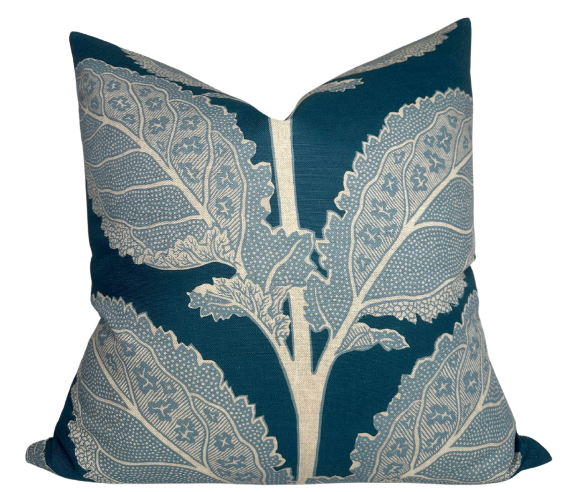 Lacinato Pillow Cover in Basalt Black
