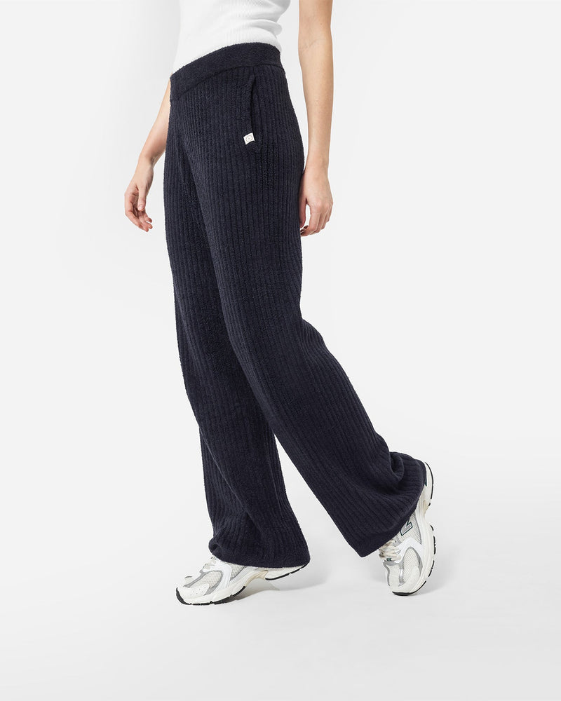 Straight-leg ribbed lounge pants with pockets