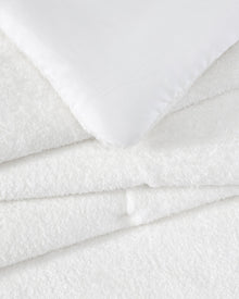 Close-up of stitch detailing on Cloud Silque Comforter fabric