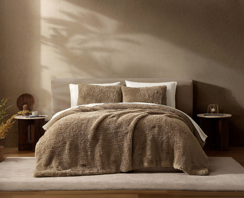 Breathable Faux Fur Comforter Bundle