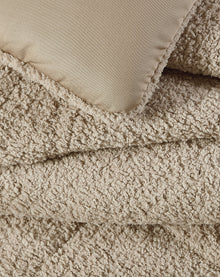 Snug Quilted Comforter