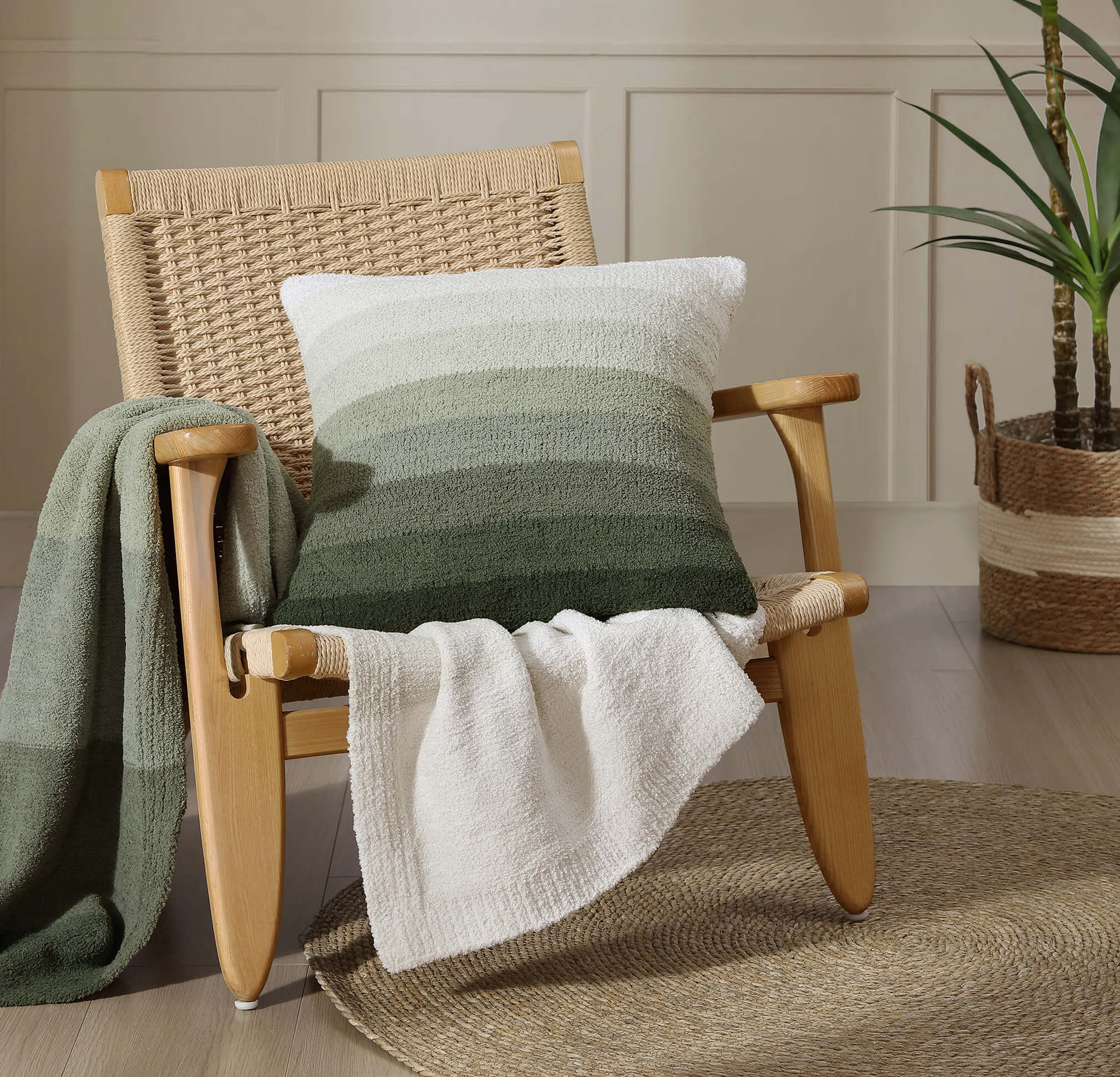 Ombre Lightweight Throw