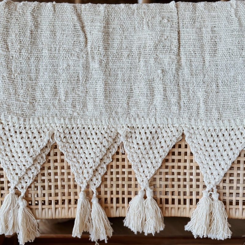 Mira natural macramé cotton throw – view 2
