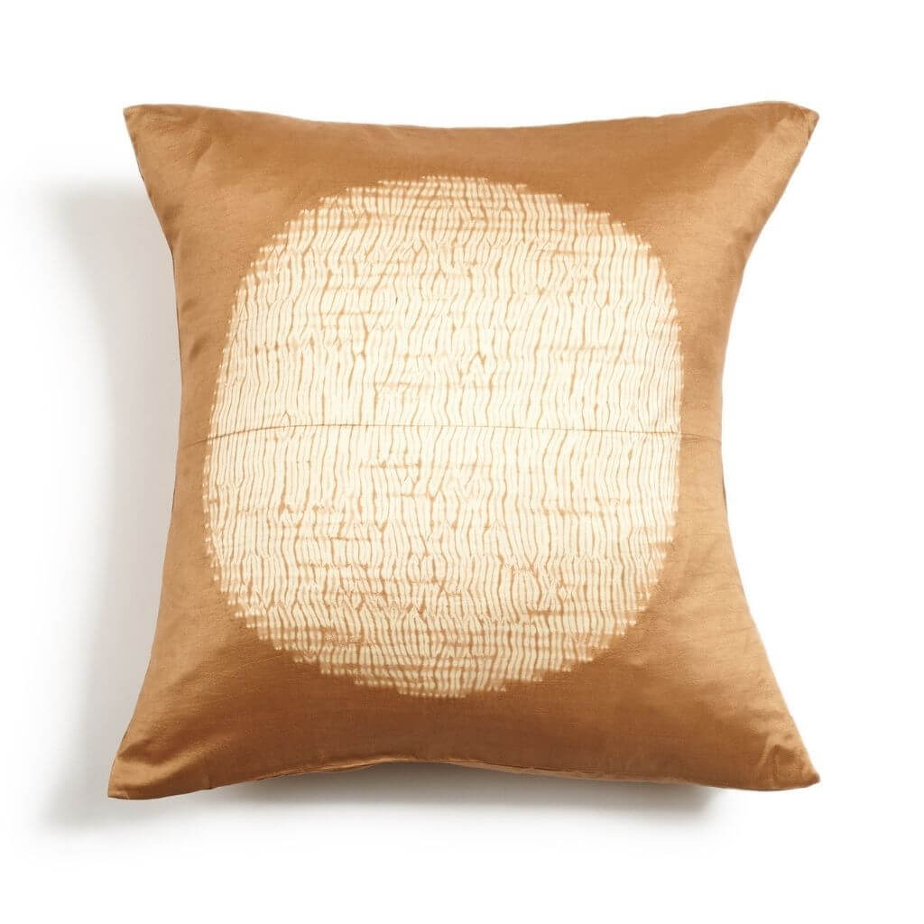 Shunya Gold shibori print mulberry silk pillow cover, 20x20 – One Affirmation