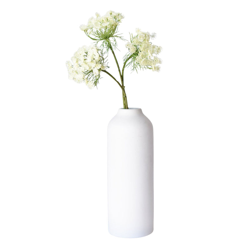 23 inch Artificial Queen Anne’s Lace stem with white blooms