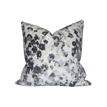 Niumi Storm Luxurious Velvet Pillow Cover
