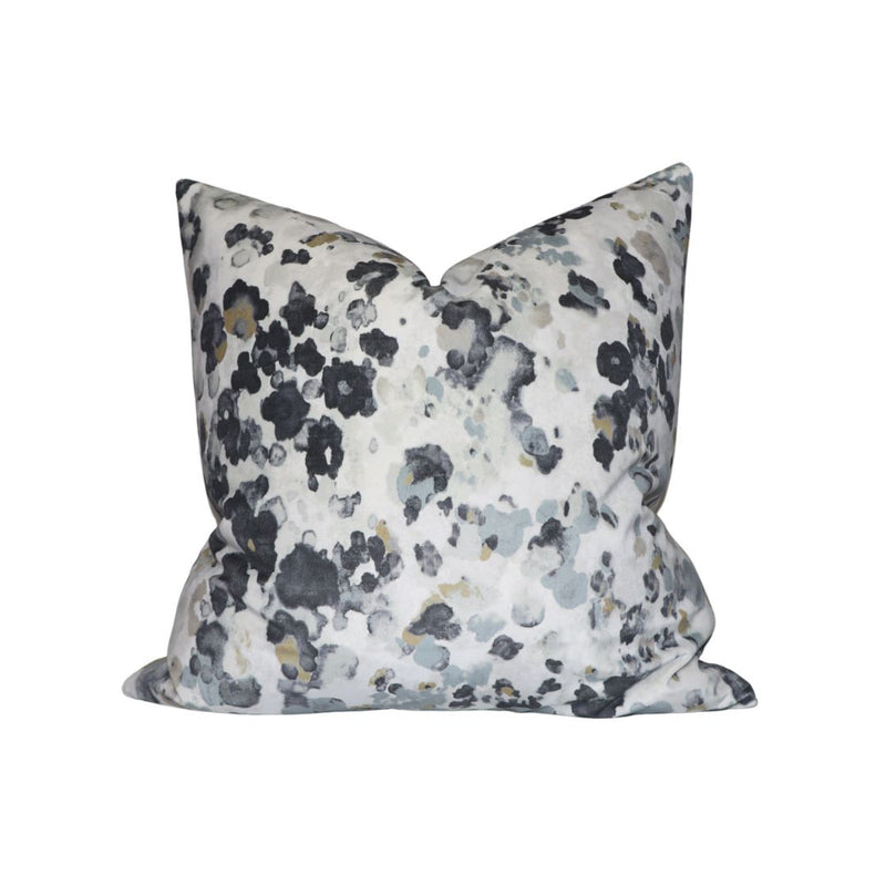 Niumi Storm Luxurious Velvet Pillow Cover