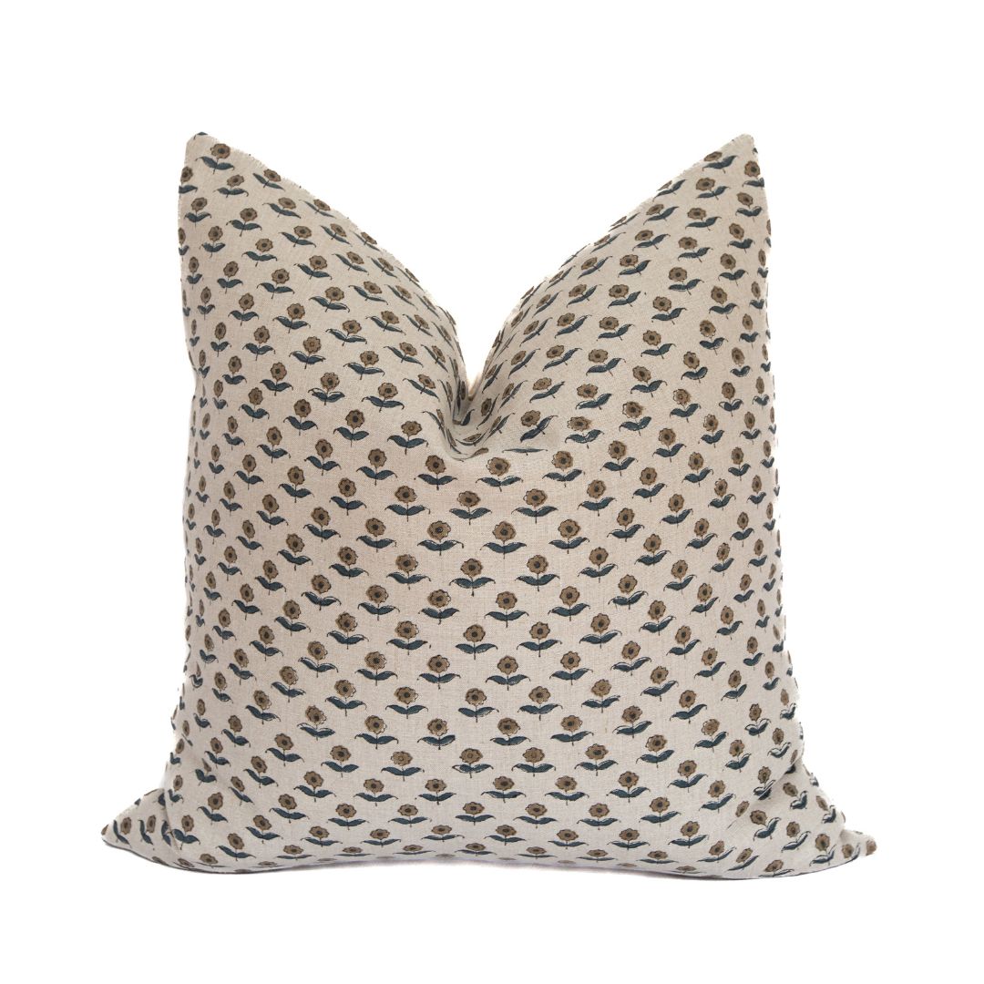 Quinn Pillow Cover