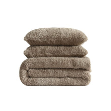 Breathable Faux Fur Comforter Bundle