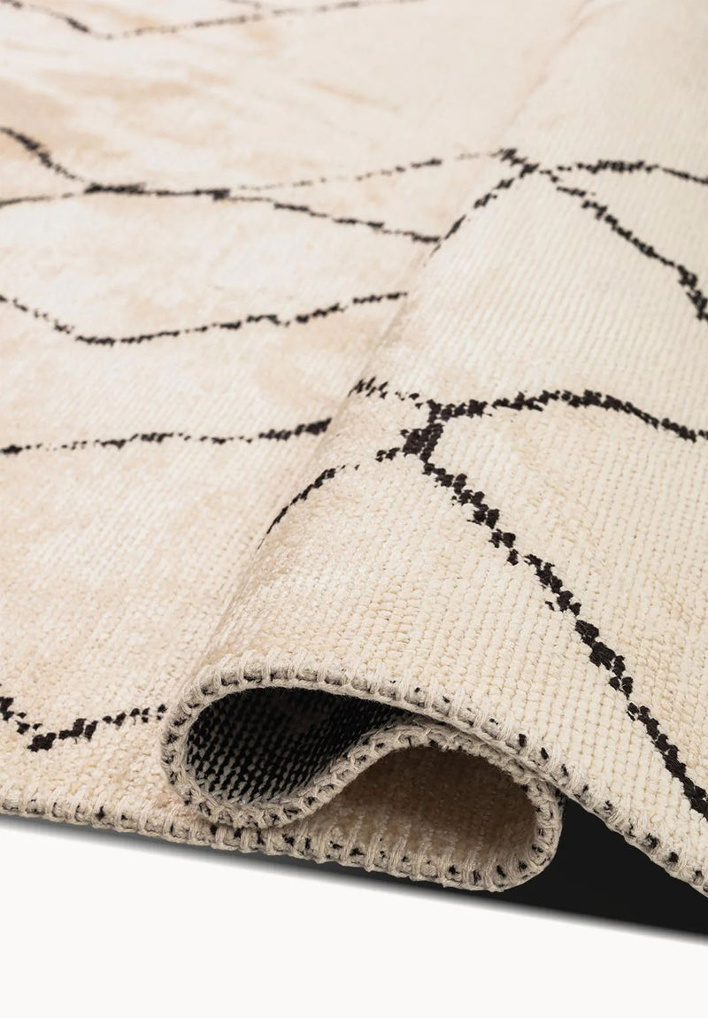 Black Accents White Rug - Modern Contrast Area Rug | Alpken