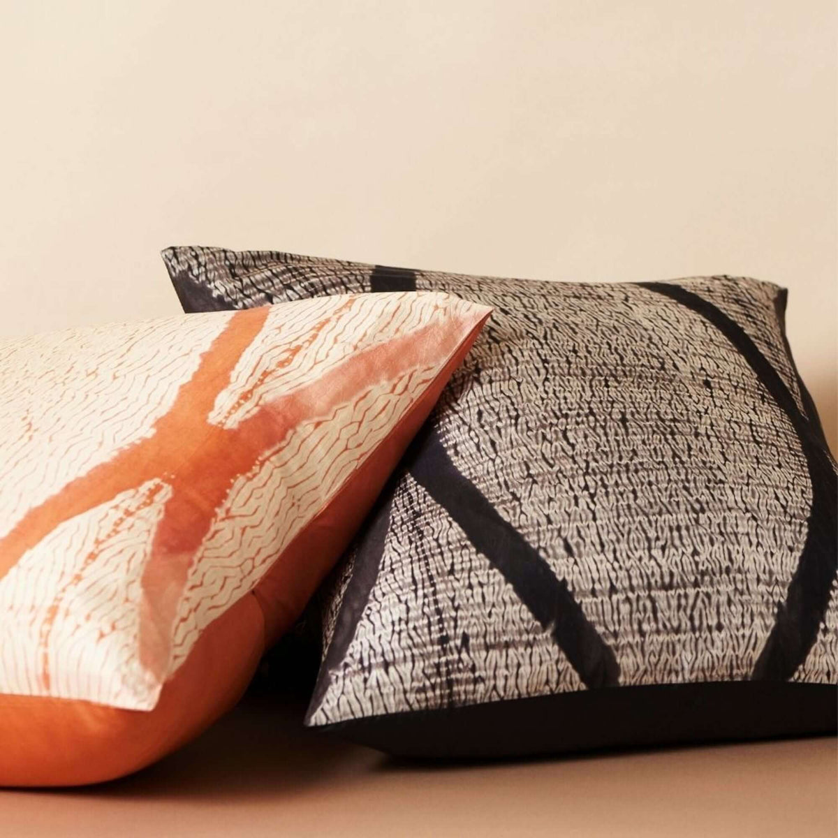 Arc Coral shibori print mulberry silk pillow cover, 20x20 – One Affirmation
