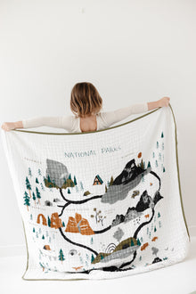 47x47 cotton muslin quilt featuring U.S. park designs