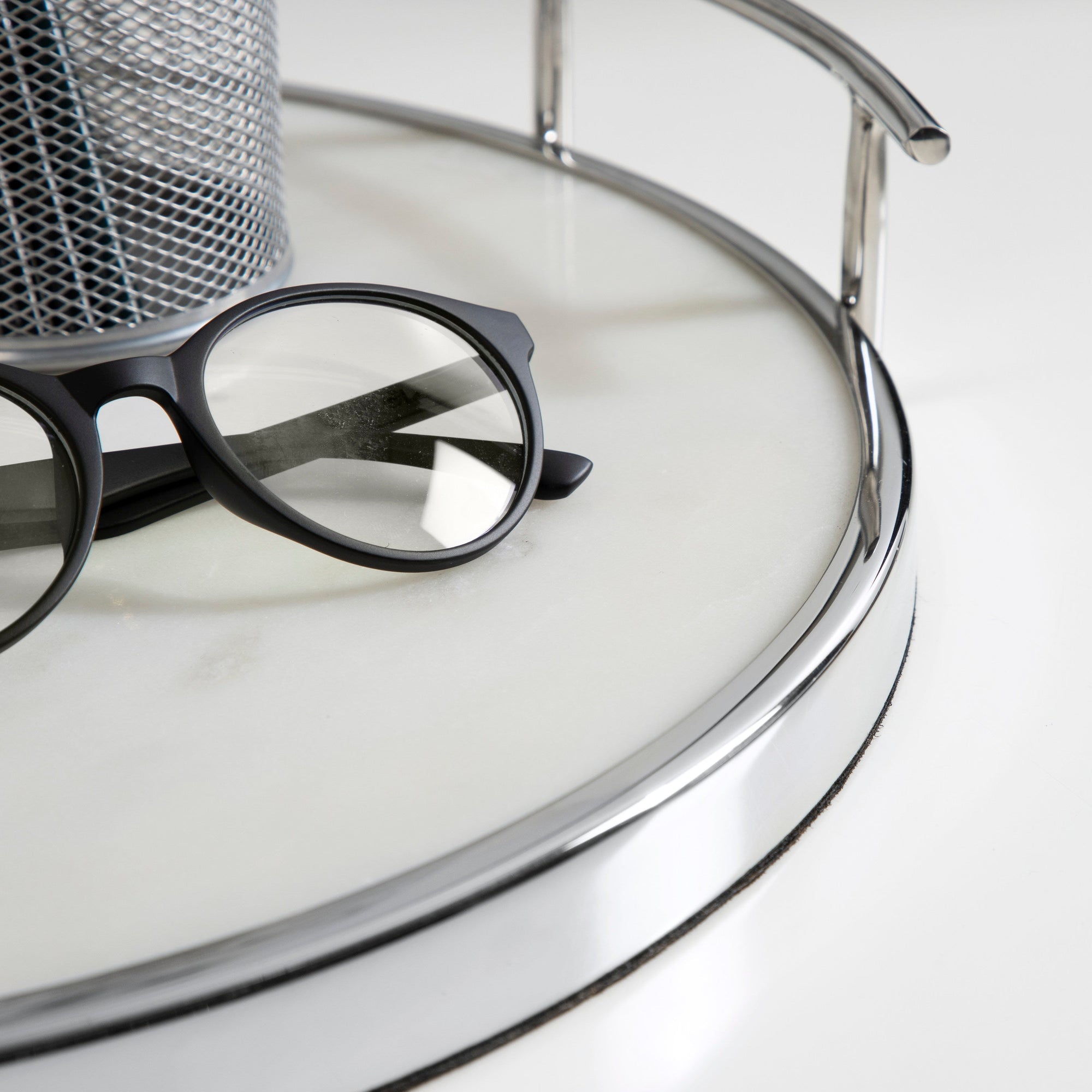Marbury Round Metal Tray