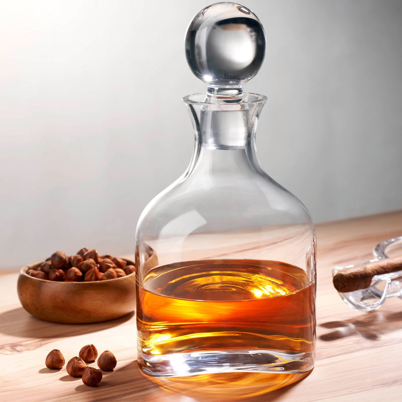 Lead-free crystal whisky bottle by Ali Bakova