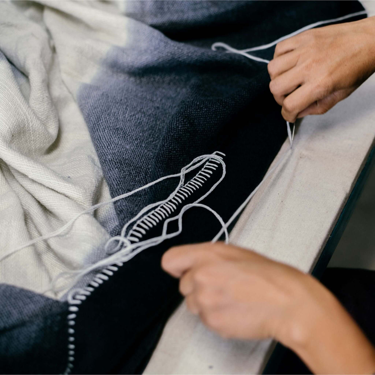 Ink black and white handwoven merino wool throw blanket – One Affirmation