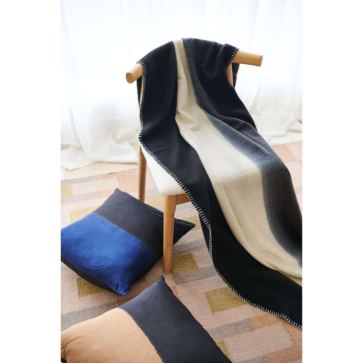 Ink black and white handwoven merino wool throw blanket – One Affirmation