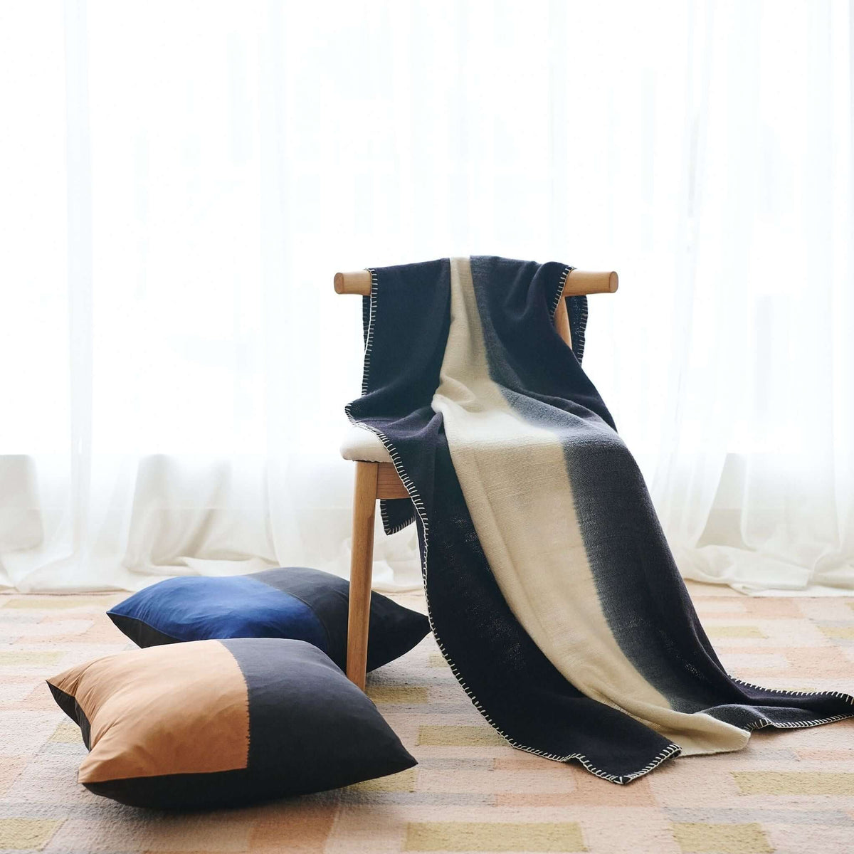 Ink black and white handwoven merino wool throw blanket – One Affirmation