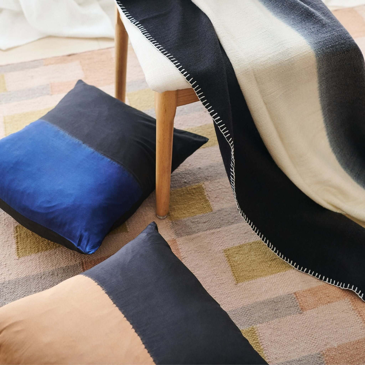 Ink black and white handwoven merino wool throw blanket – One Affirmation