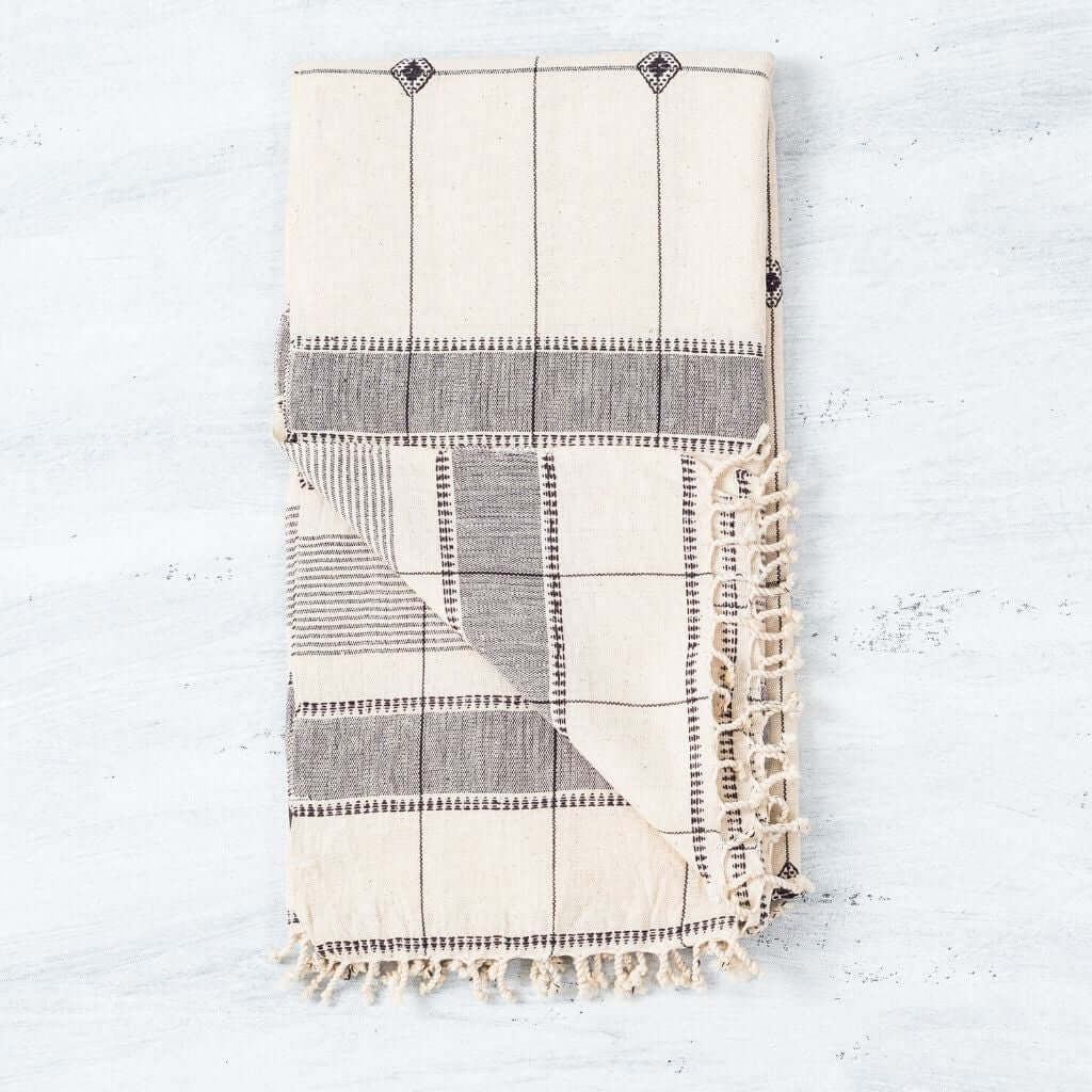 Mool off white handwoven organic cotton king size bedspread – One Affirmation