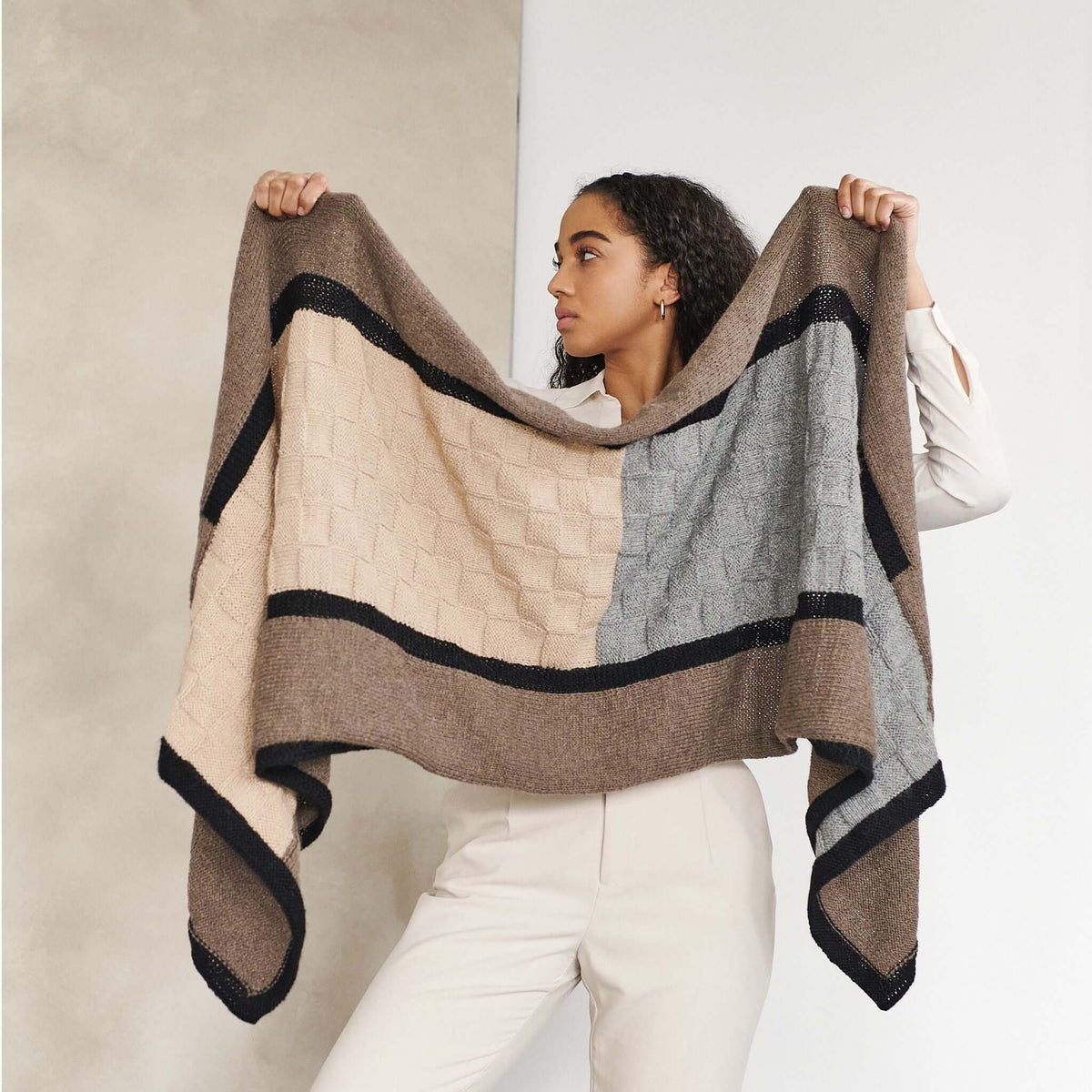 Muhu brown gray hand knitted alpaca blanket shawl – One Affirmation
