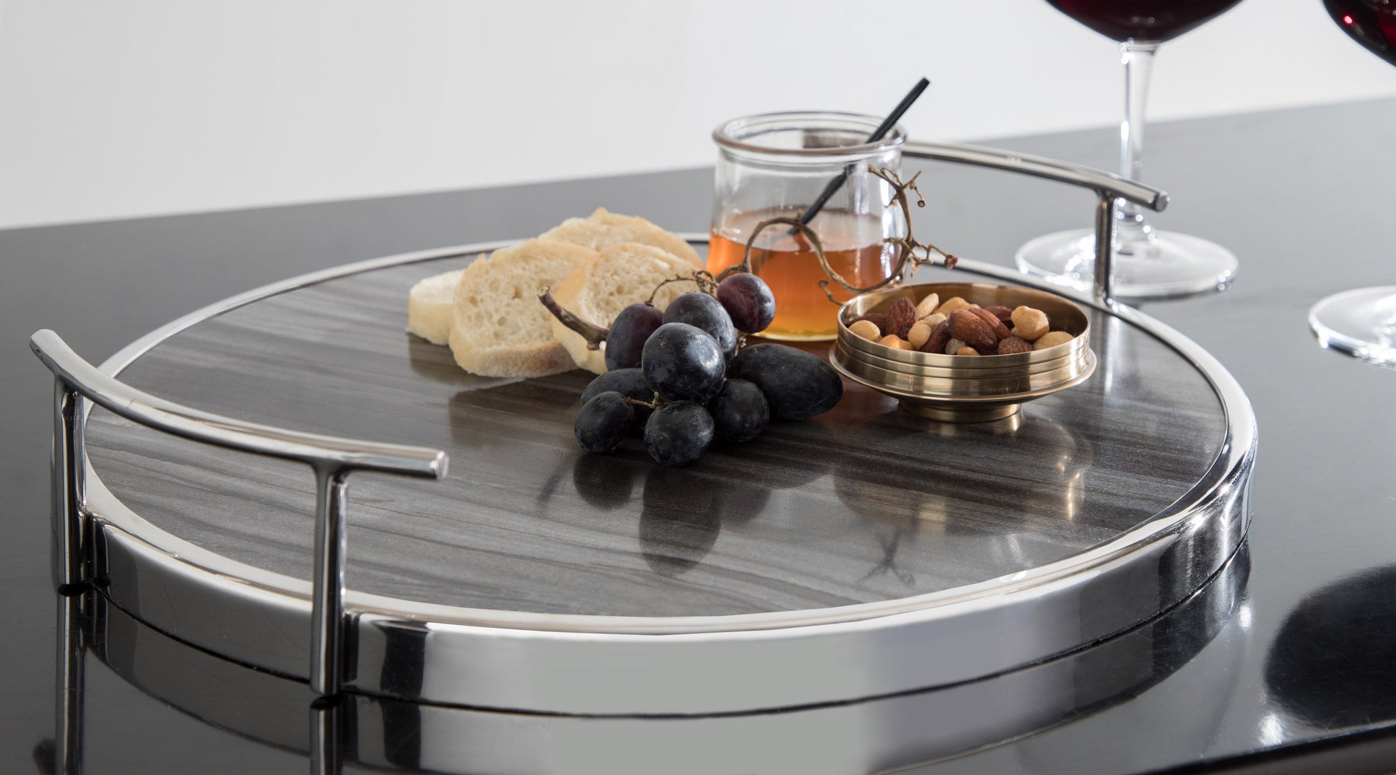 Marbury Round Metal Tray
